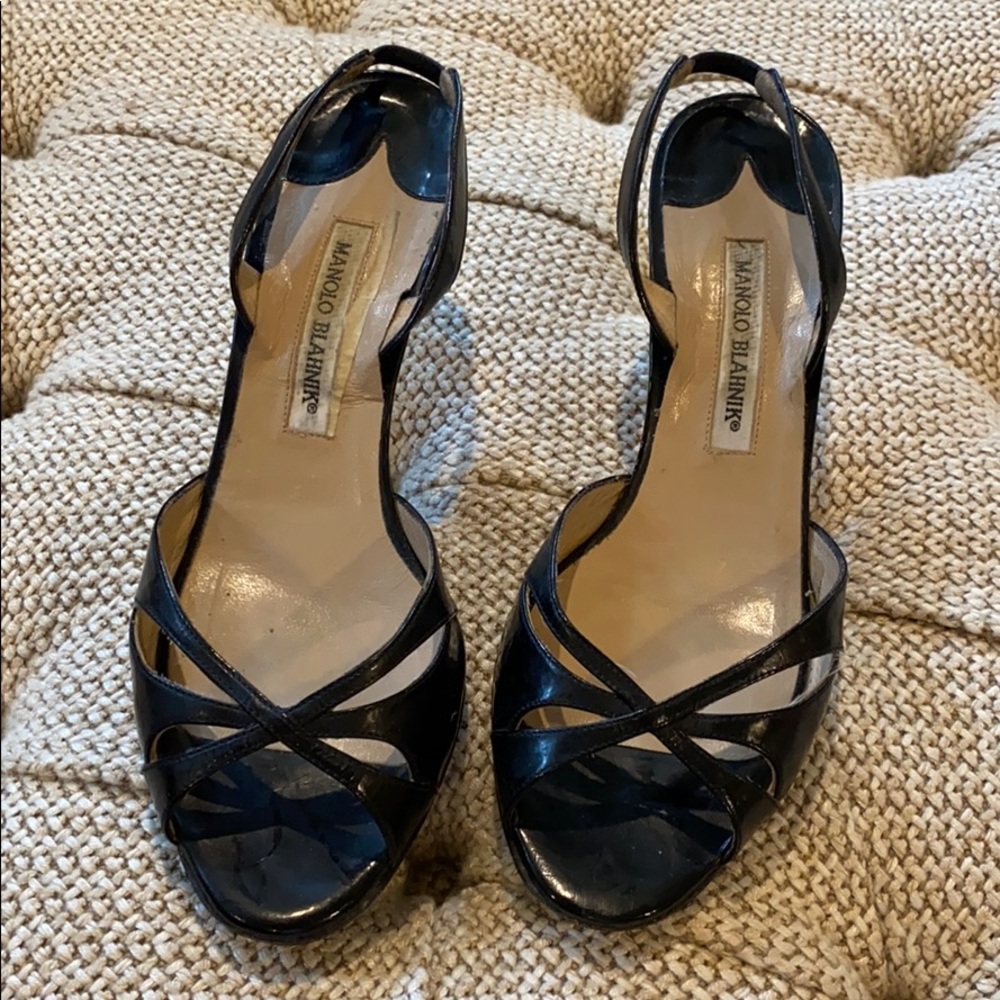 Manolo Blahnik low heeled black leather 39.5